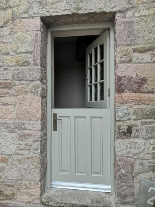 Converted Cattle Barn Overlooking Strangford Lough Newtownards Buitenkant foto